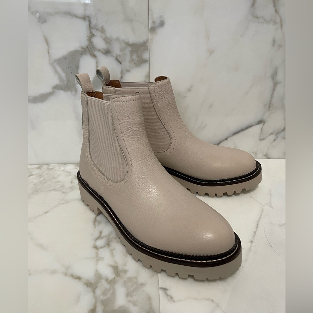 Caslon Miller Water Resistant Chelsea Boot